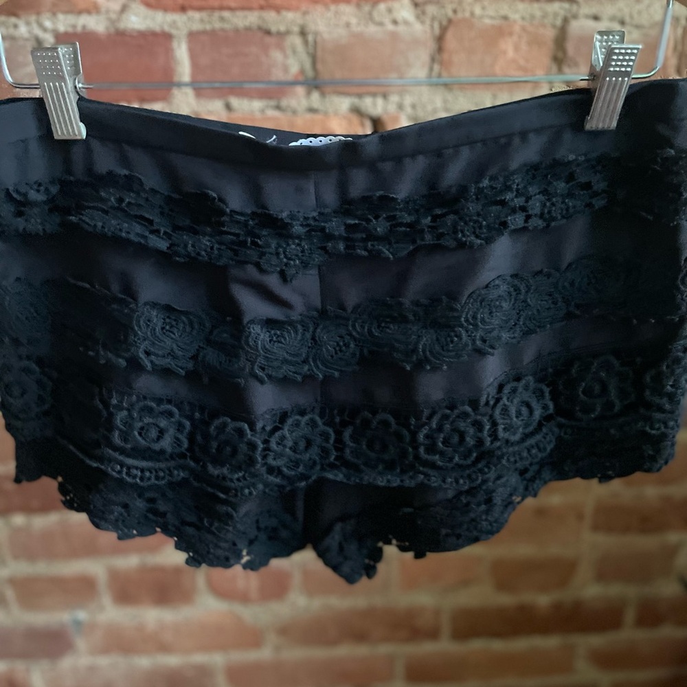 Pins & Needles brand low rise short shorts